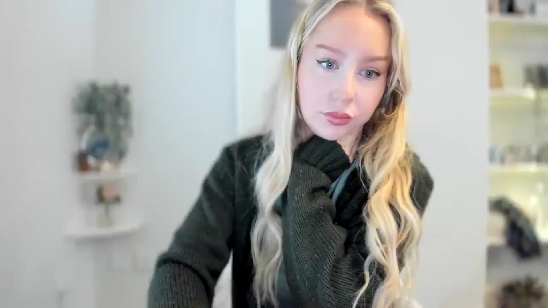 Gallery image thumbnail from AvaCutie's myfreecams stream on, 04/08/2026, 11:14 image 17 of 20