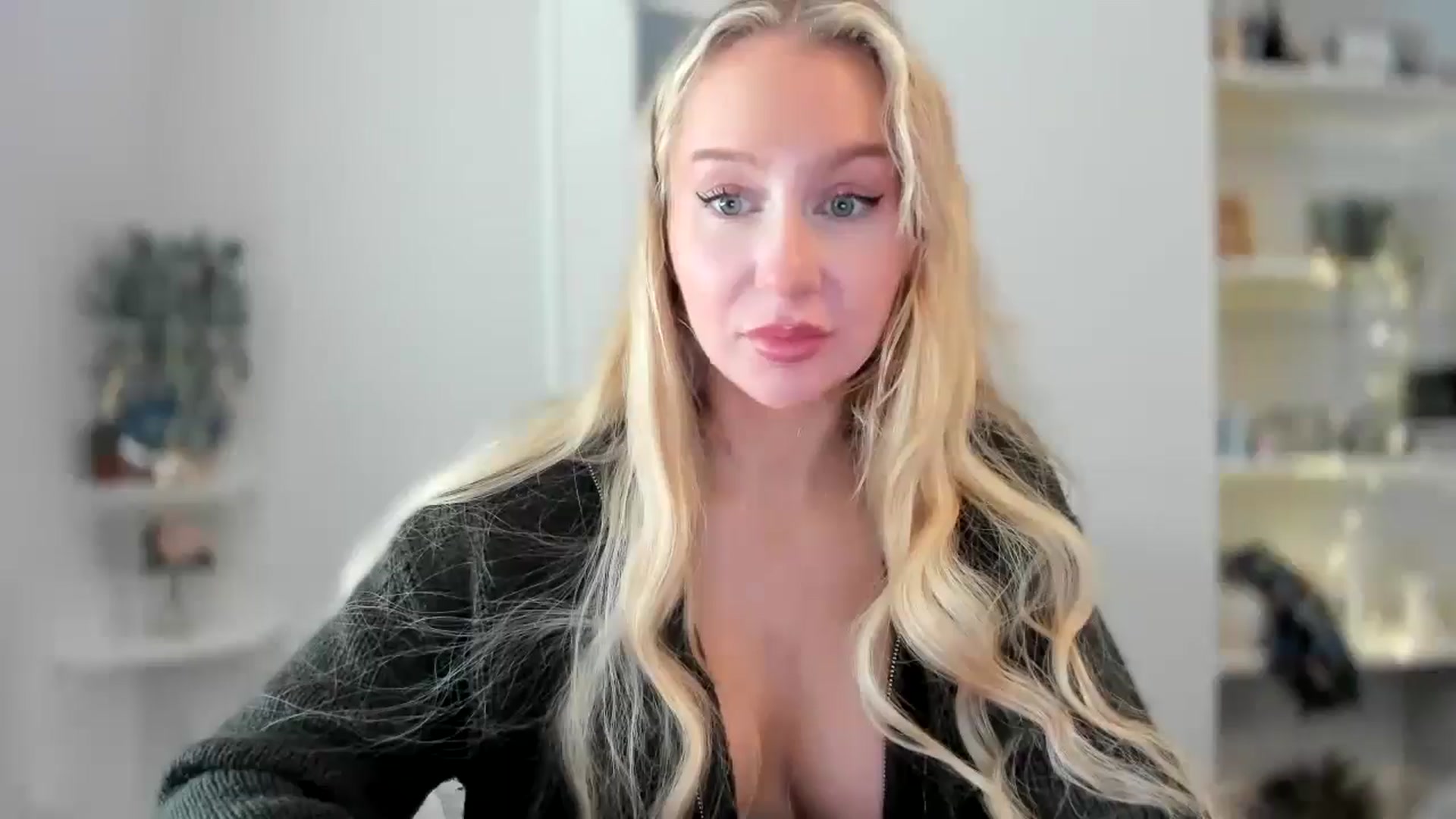 Gallery image thumbnail from AvaCutie's myfreecams stream on, 04/08/2026, 13:50 image 5 of 20