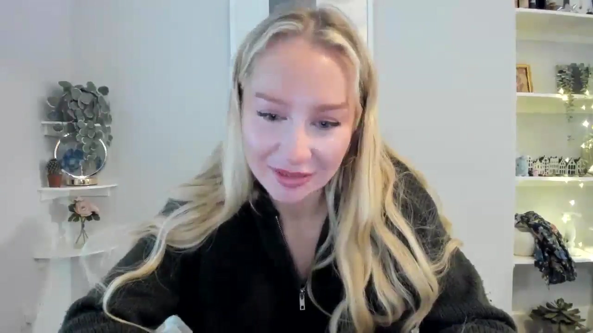 Gallery image thumbnail from AvaCutie's myfreecams stream on, 04/08/2026, 14:28 image 3 of 20