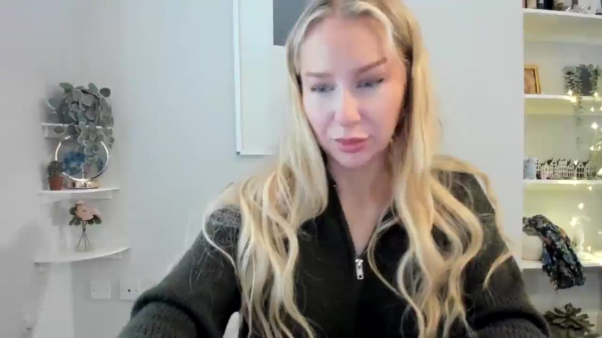 Gallery image thumbnail from AvaCutie's myfreecams stream on, 04/08/2026, 14:28 image 7 of 20