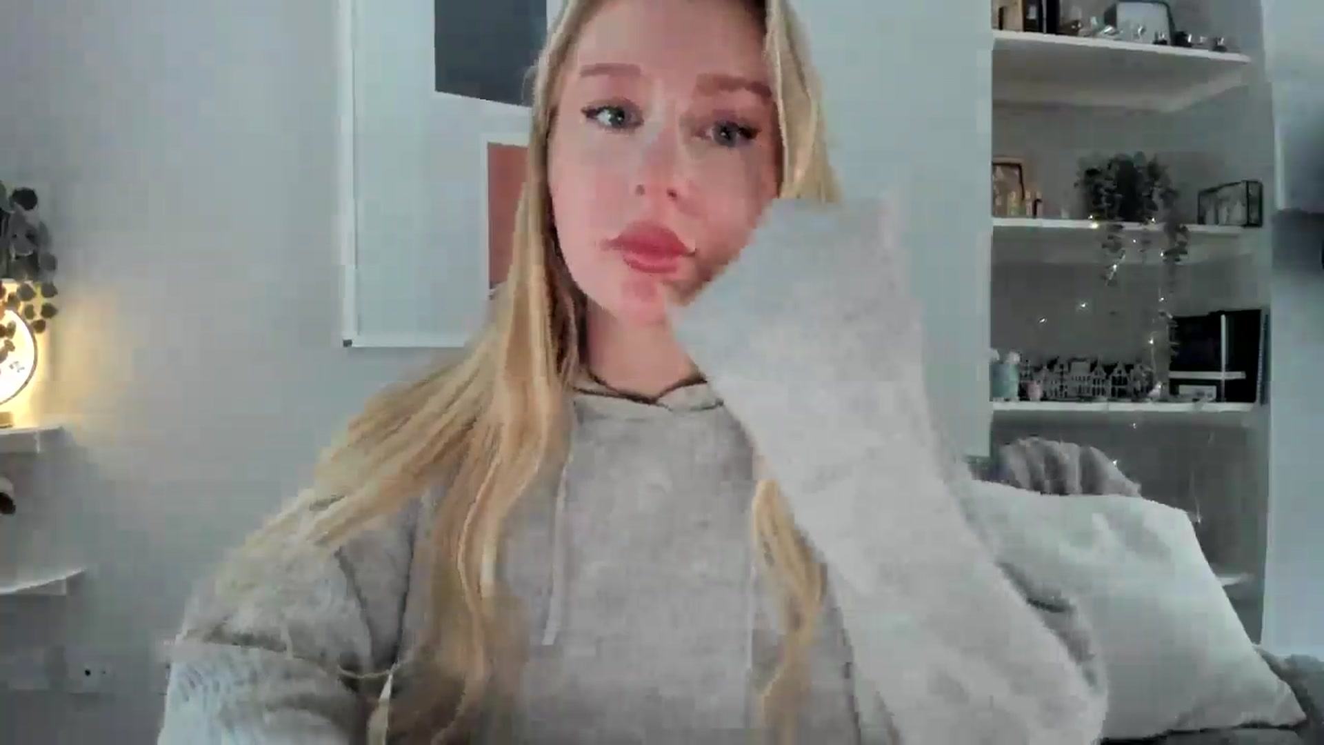 Gallery image thumbnail from AvaCutie's myfreecams stream on, 04/18/2026, 10:57 image 20 of 20
