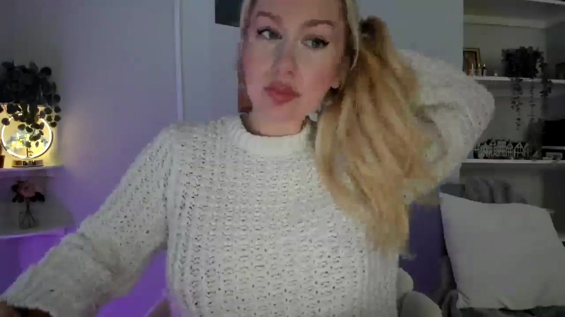 Gallery image thumbnail from AvaCutie's myfreecams stream on, 04/18/2026, 17:10 image 10 of 20