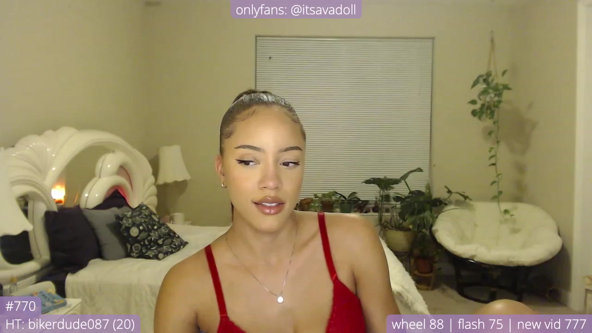 Gallery image thumbnail from AvaDollxo's myfreecams stream on, 12/17/2023, 05:12 image 6 of 20