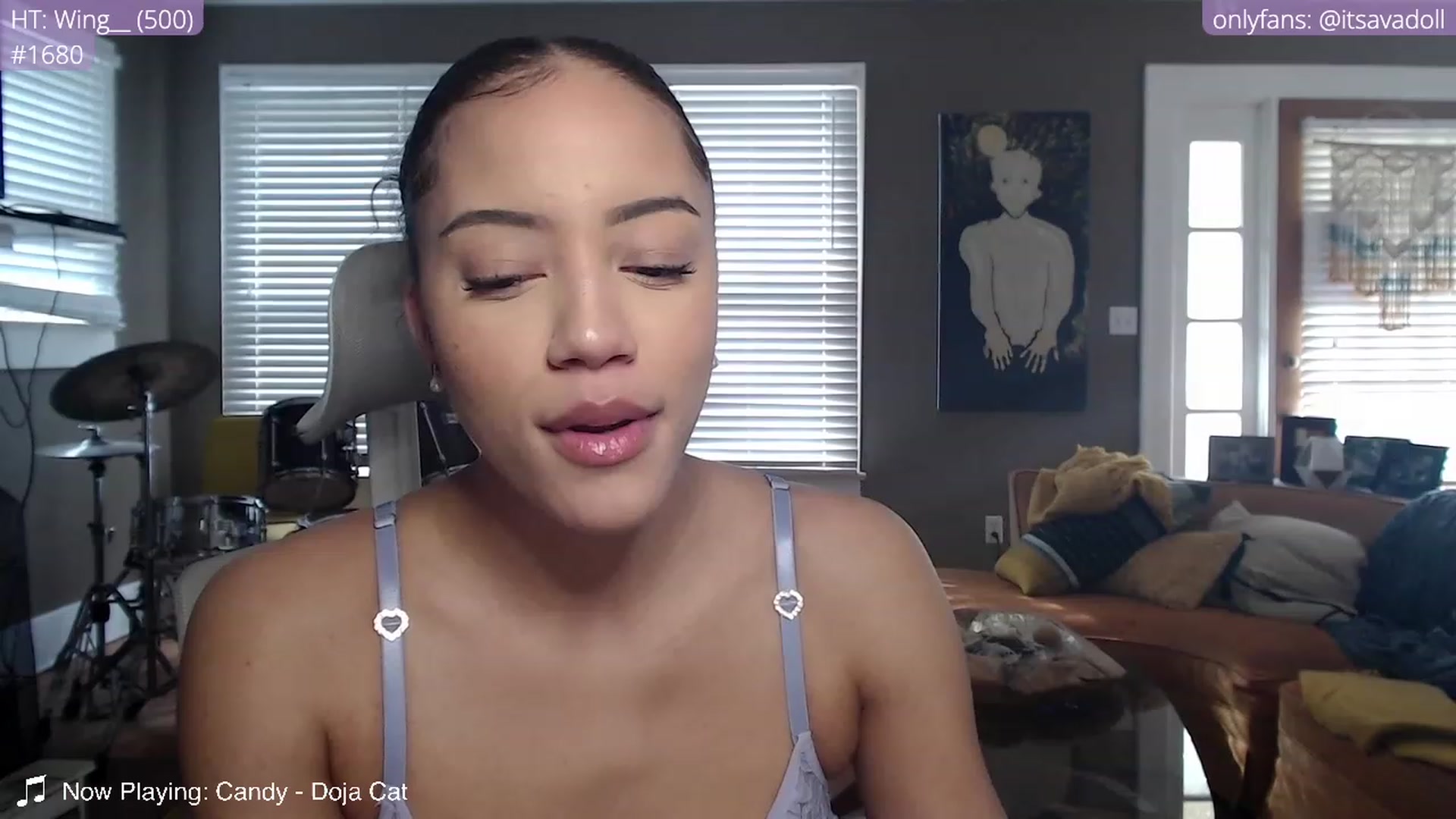 Gallery image thumbnail from AvaDollxo's myfreecams stream on, 01/24/2024, 21:20 image 2 of 20