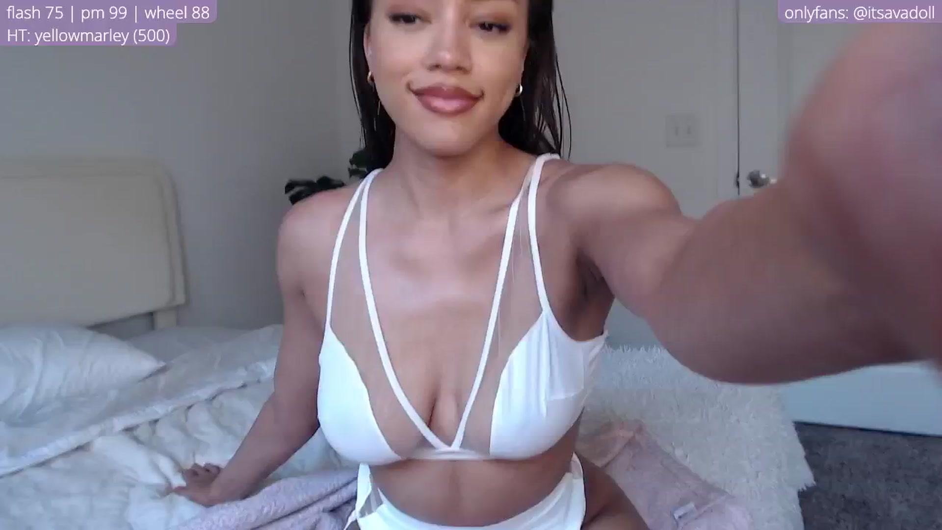 Gallery image thumbnail from AvaDollxo's myfreecams stream on, 04/18/2024, 20:24 image 4 of 20