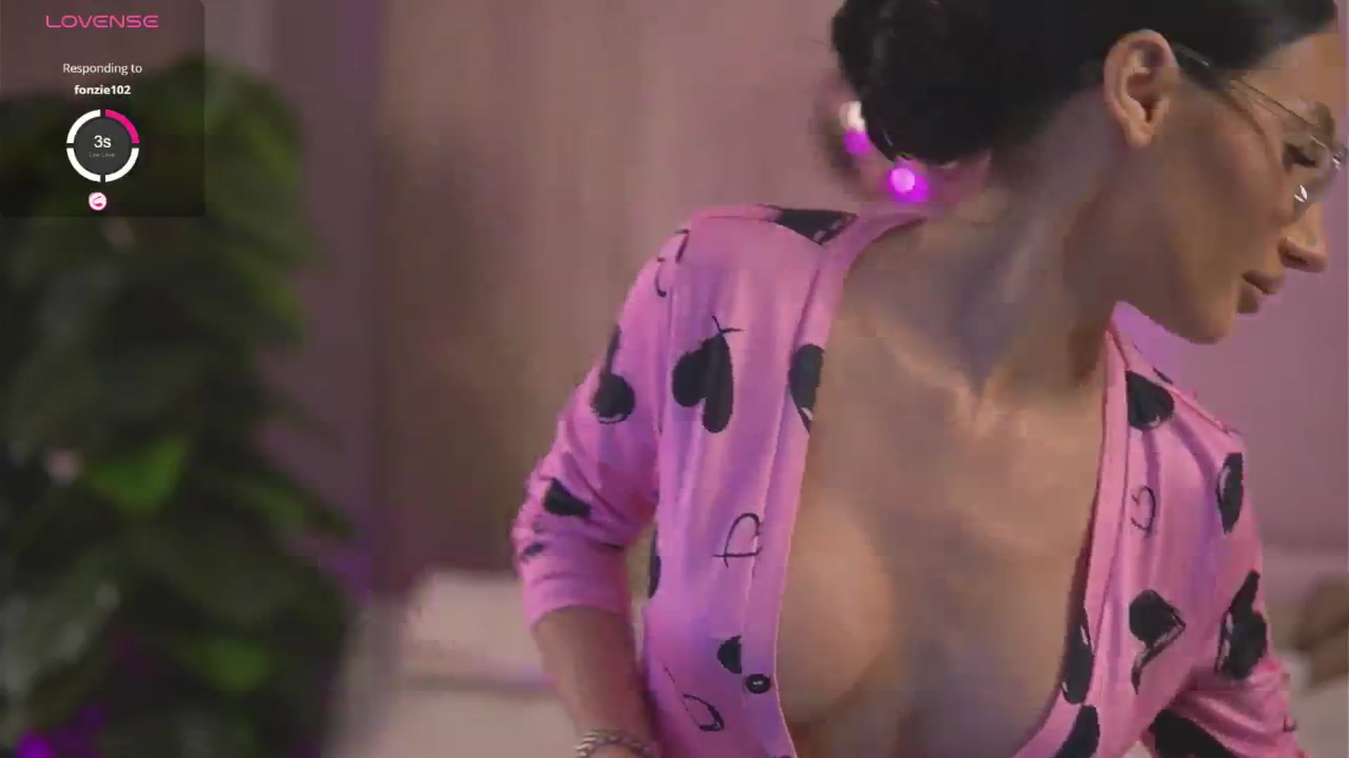 Gallery image thumbnail from AvaHeath's myfreecams stream on, 06/25/2024, 23:18 image 4 of 20