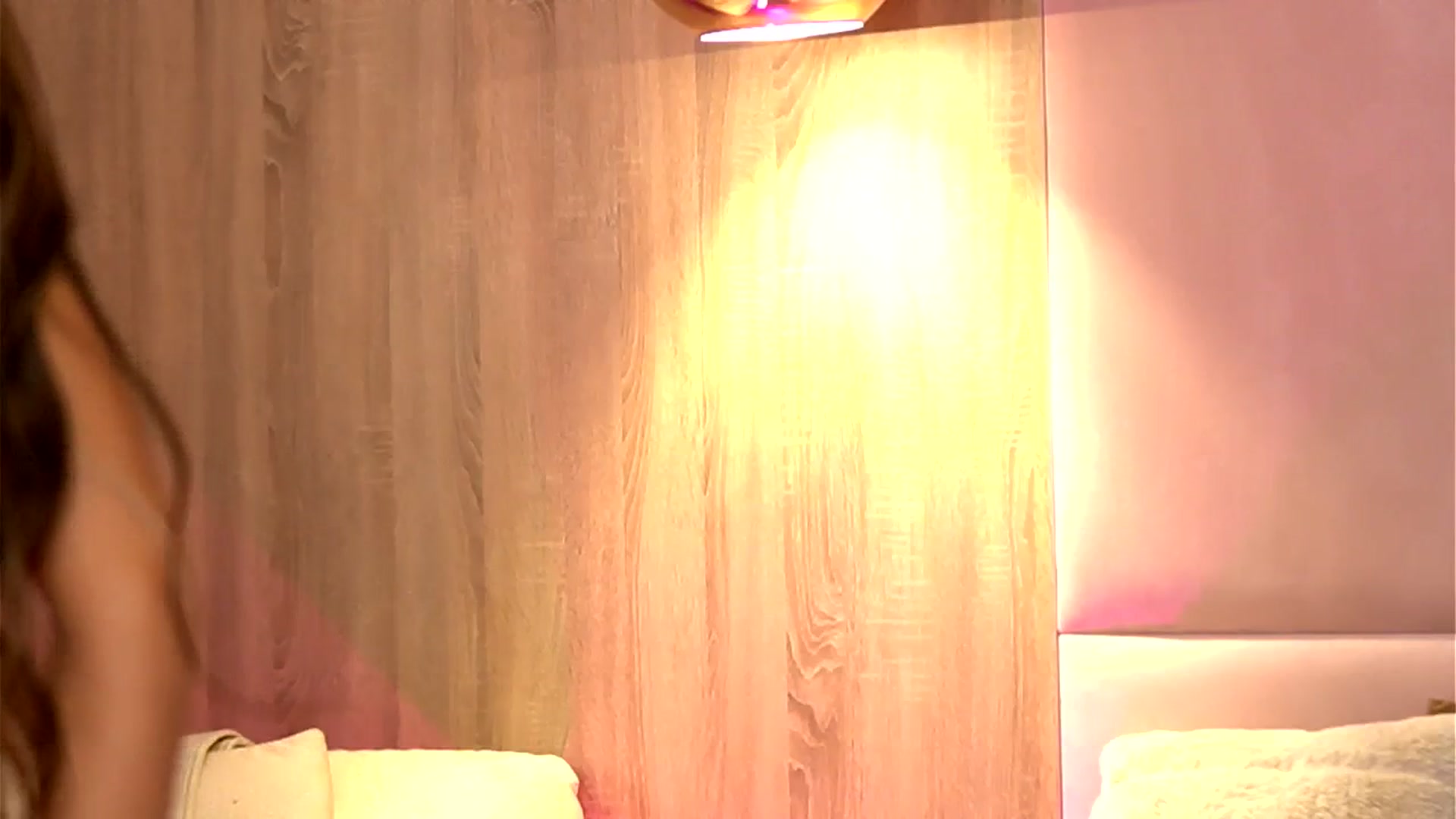Gallery image thumbnail from AvaHeath's myfreecams stream on, 10/18/2024, 24:02 image 14 of 20