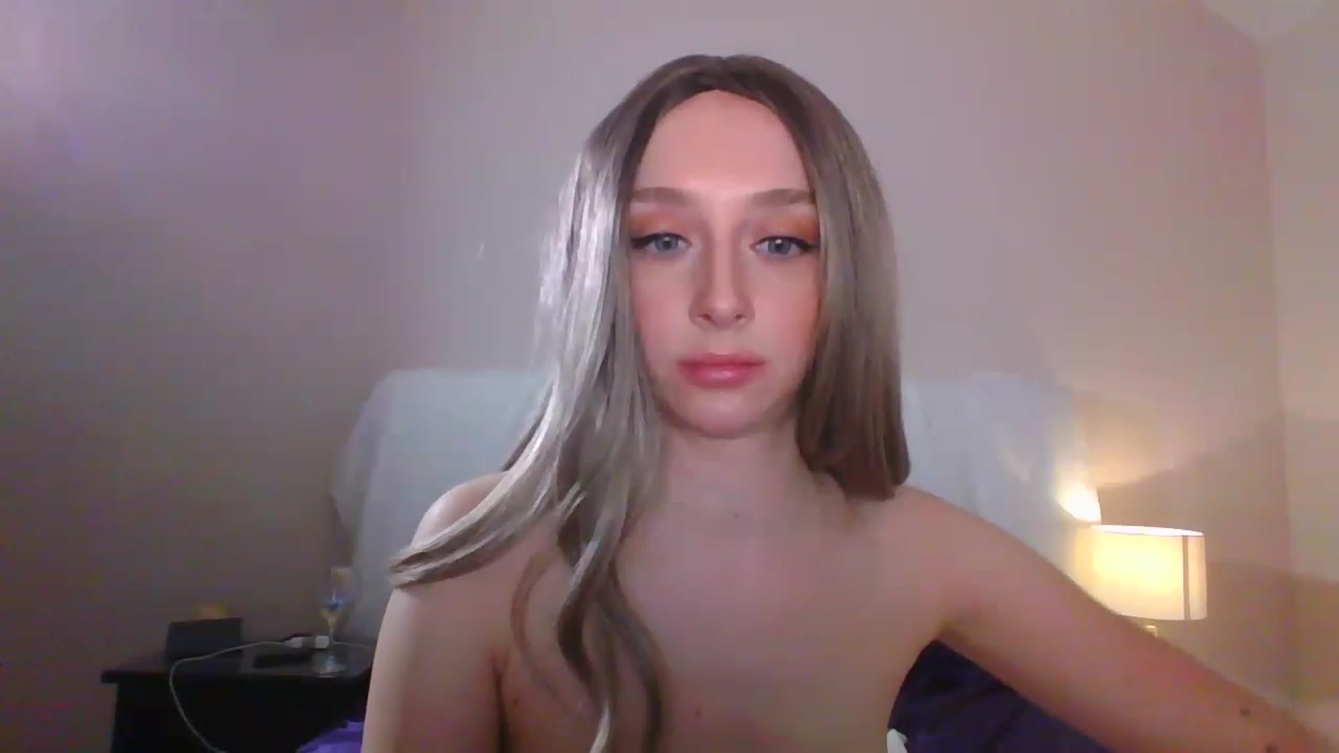 Gallery image thumbnail from AvaHoney's myfreecams stream on, 05/05/2023, 06:44 image 20 of 20
