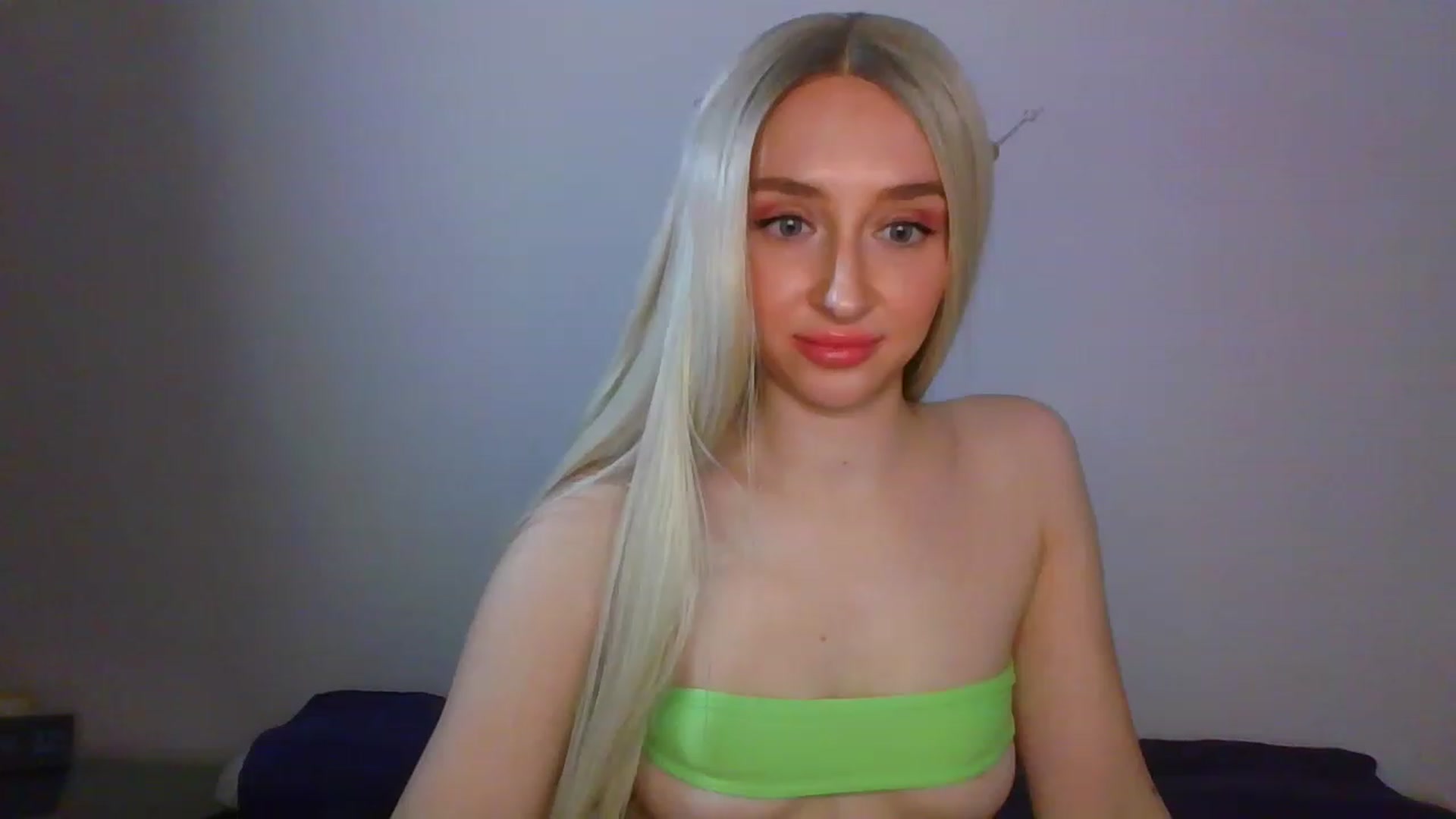 Gallery image thumbnail from AvaHoney's myfreecams stream on, 06/01/2023, 09:24 image 16 of 20