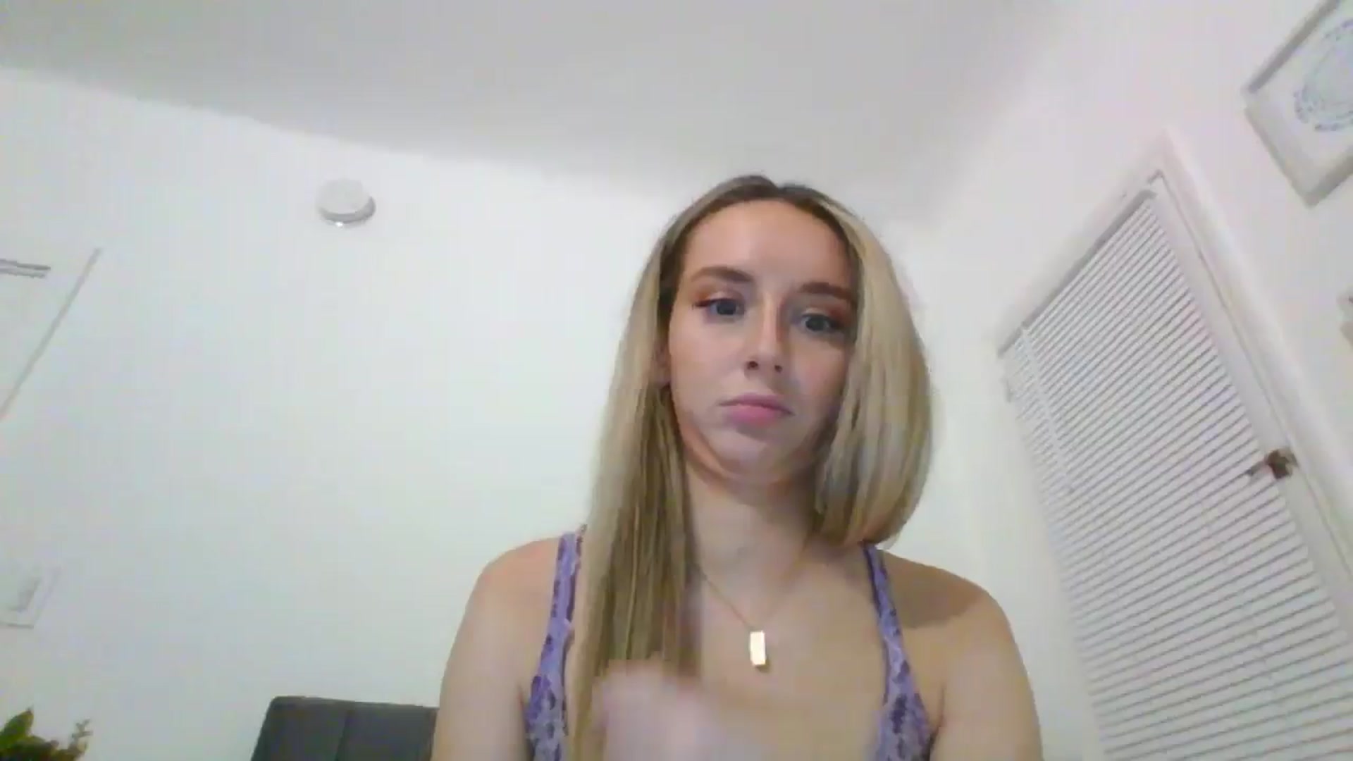Gallery image thumbnail from AvaHoney's myfreecams stream on, 10/20/2025, 09:15 image 20 of 20