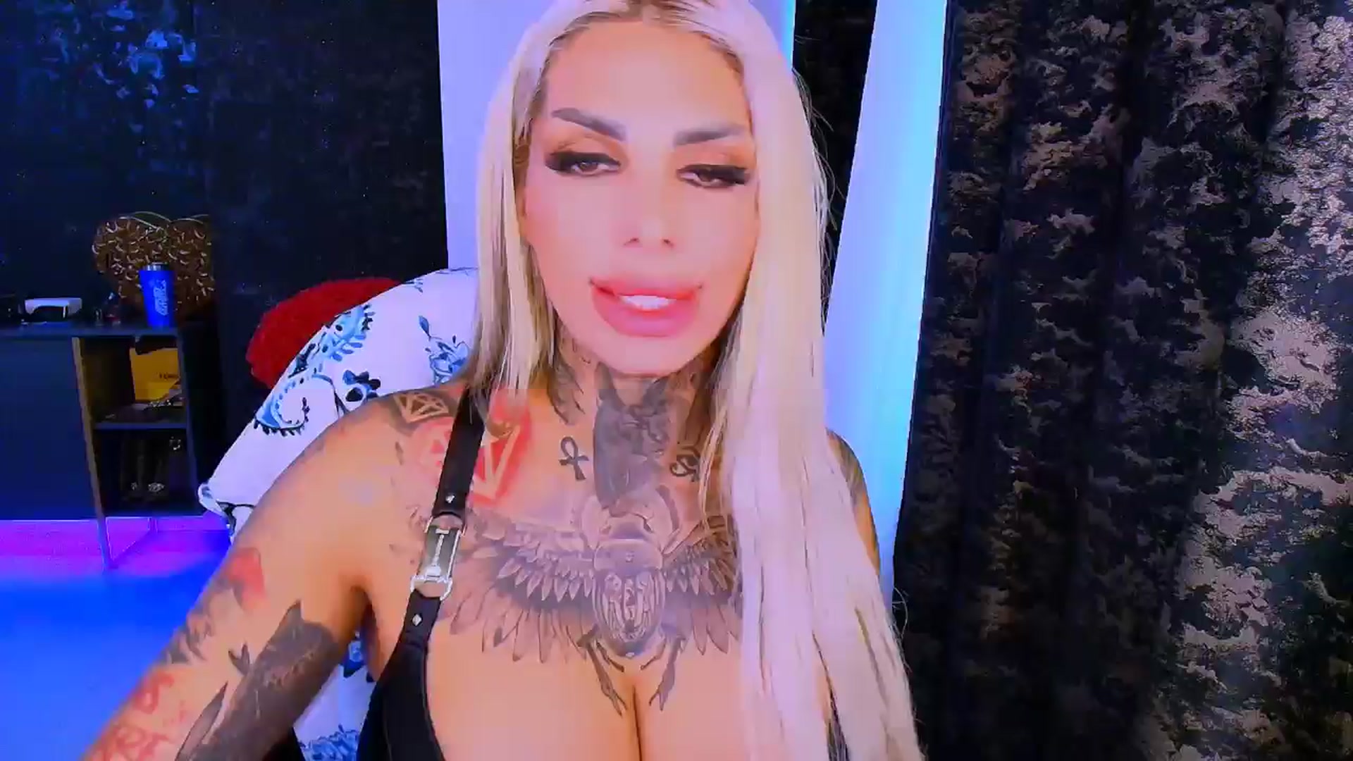 Gallery image thumbnail from AvaK777's myfreecams stream on, 07/22/2025, 10:22 image 3 of 20