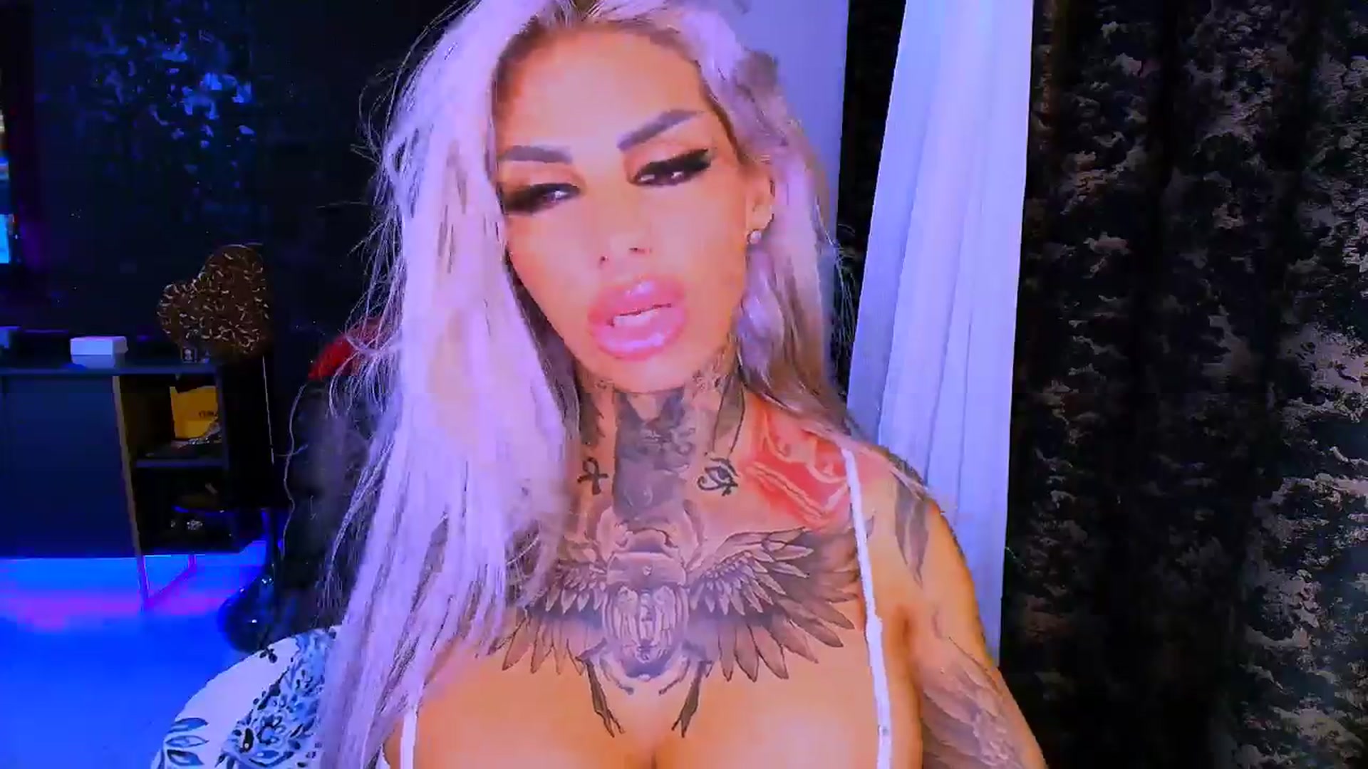 Gallery image thumbnail from AvaK777's myfreecams stream on, 07/26/2025, 07:49 image 16 of 20