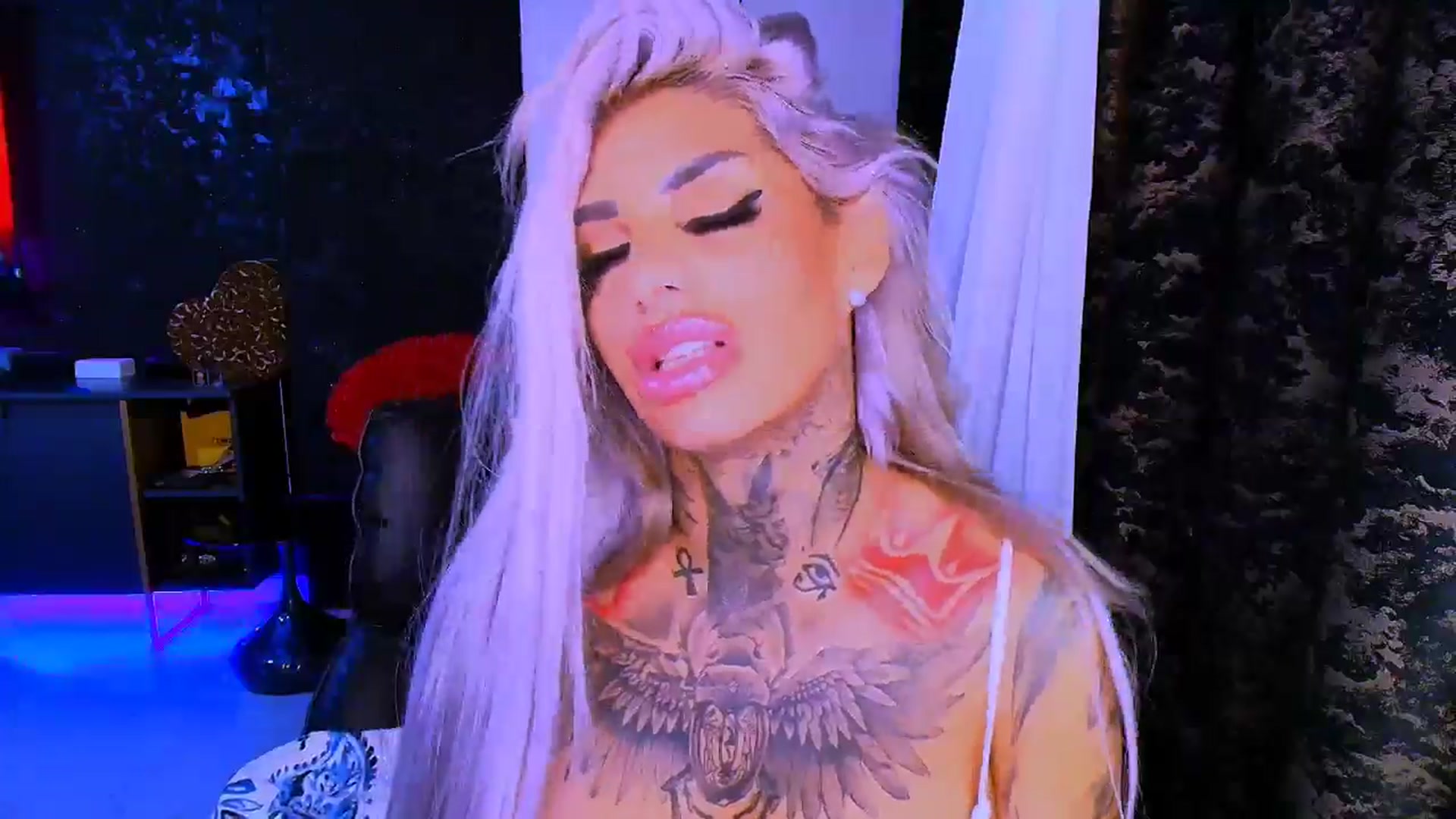 Gallery image thumbnail from AvaK777's myfreecams stream on, 07/26/2025, 08:03 image 5 of 20