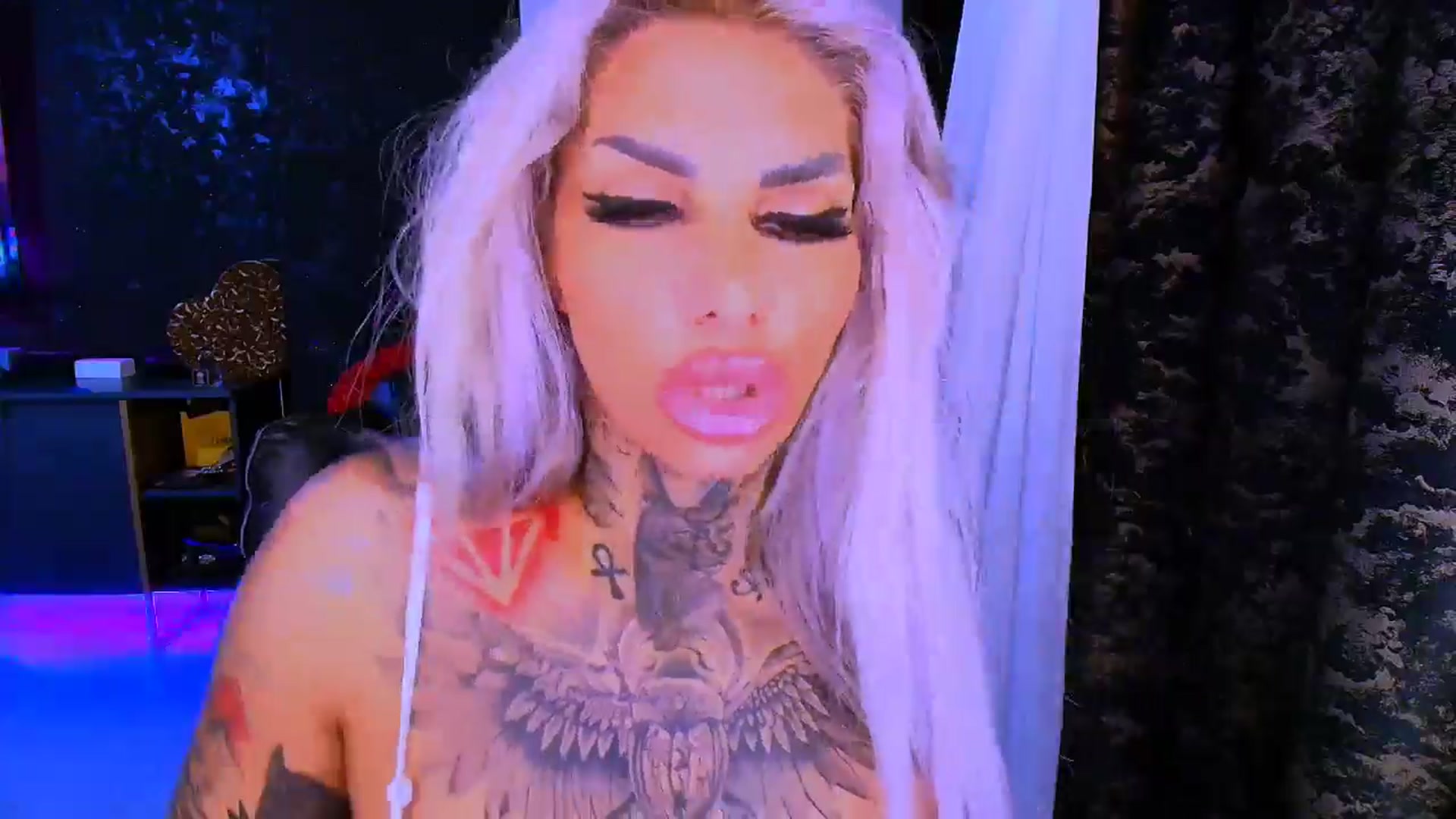 Gallery image thumbnail from AvaK777's myfreecams stream on, 07/26/2025, 08:03 image 10 of 20