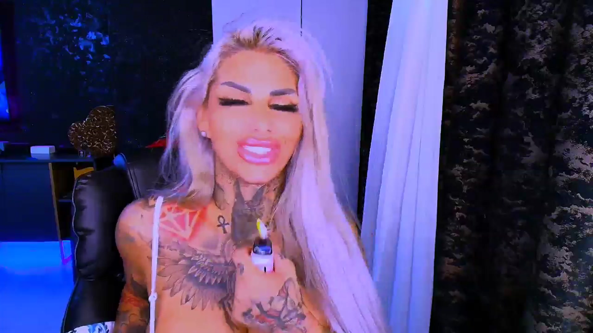 Gallery image thumbnail from AvaK777's myfreecams stream on, 07/26/2025, 08:03 image 4 of 20