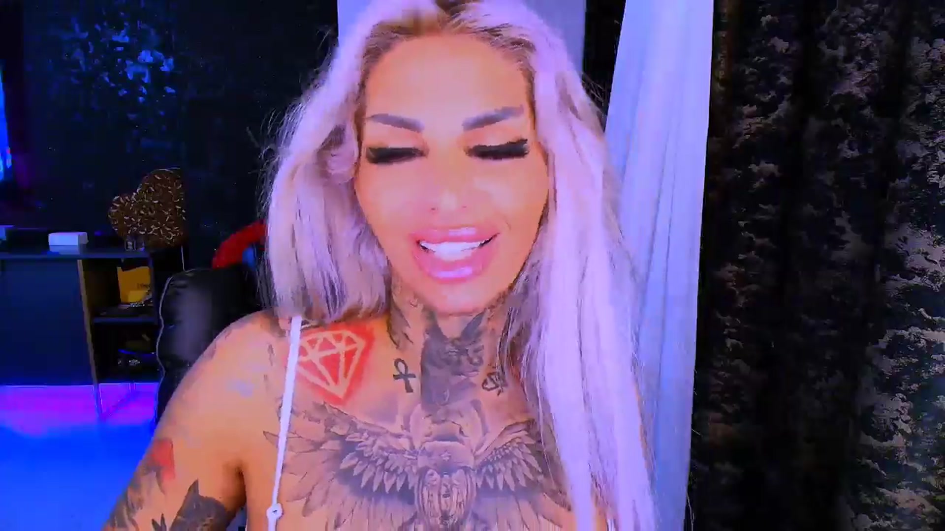 Gallery image thumbnail from AvaK777's myfreecams stream on, 07/26/2025, 08:03 image 11 of 20