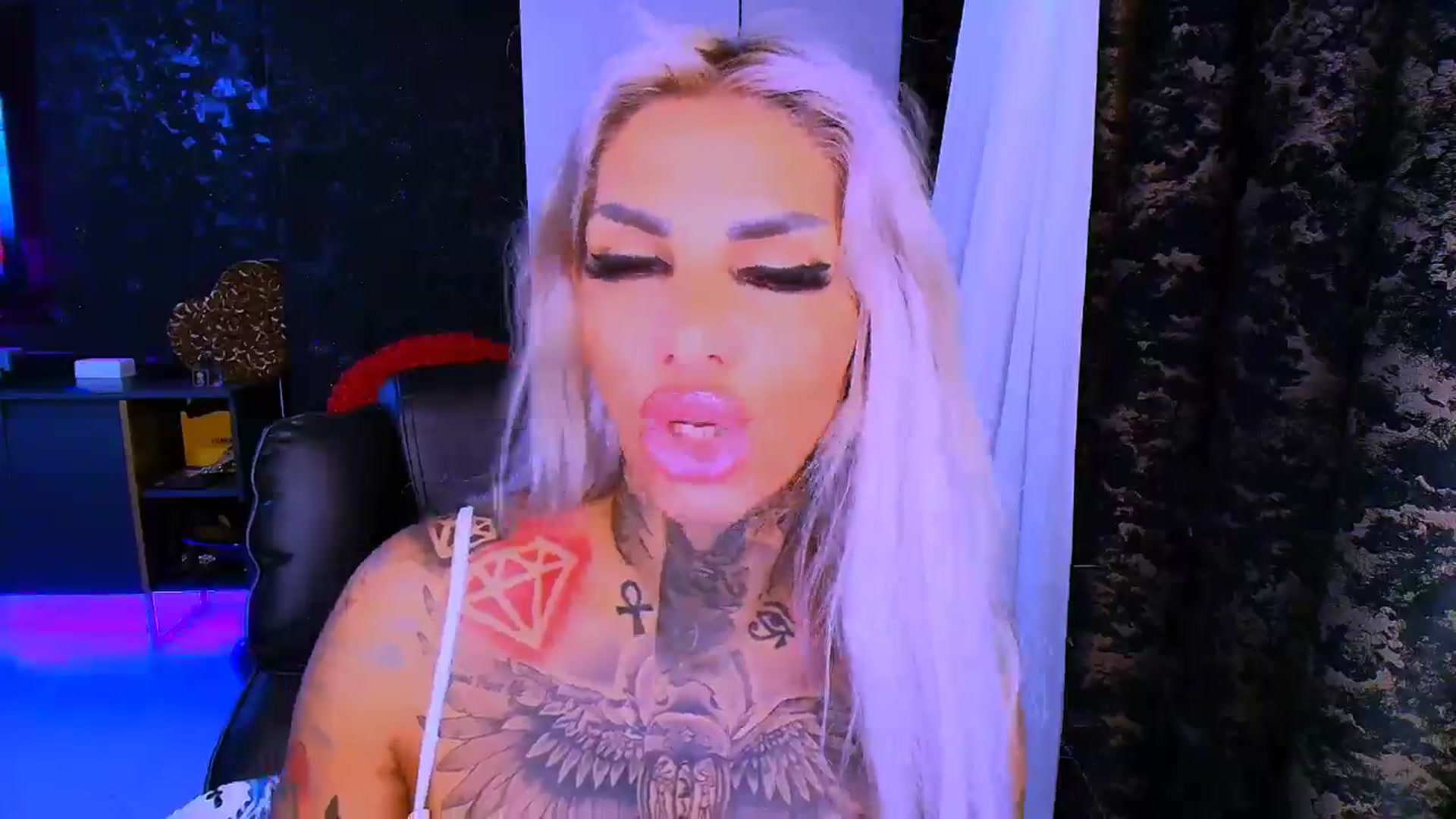 Gallery image thumbnail from AvaK777's myfreecams stream on, 07/26/2025, 08:03 image 19 of 20