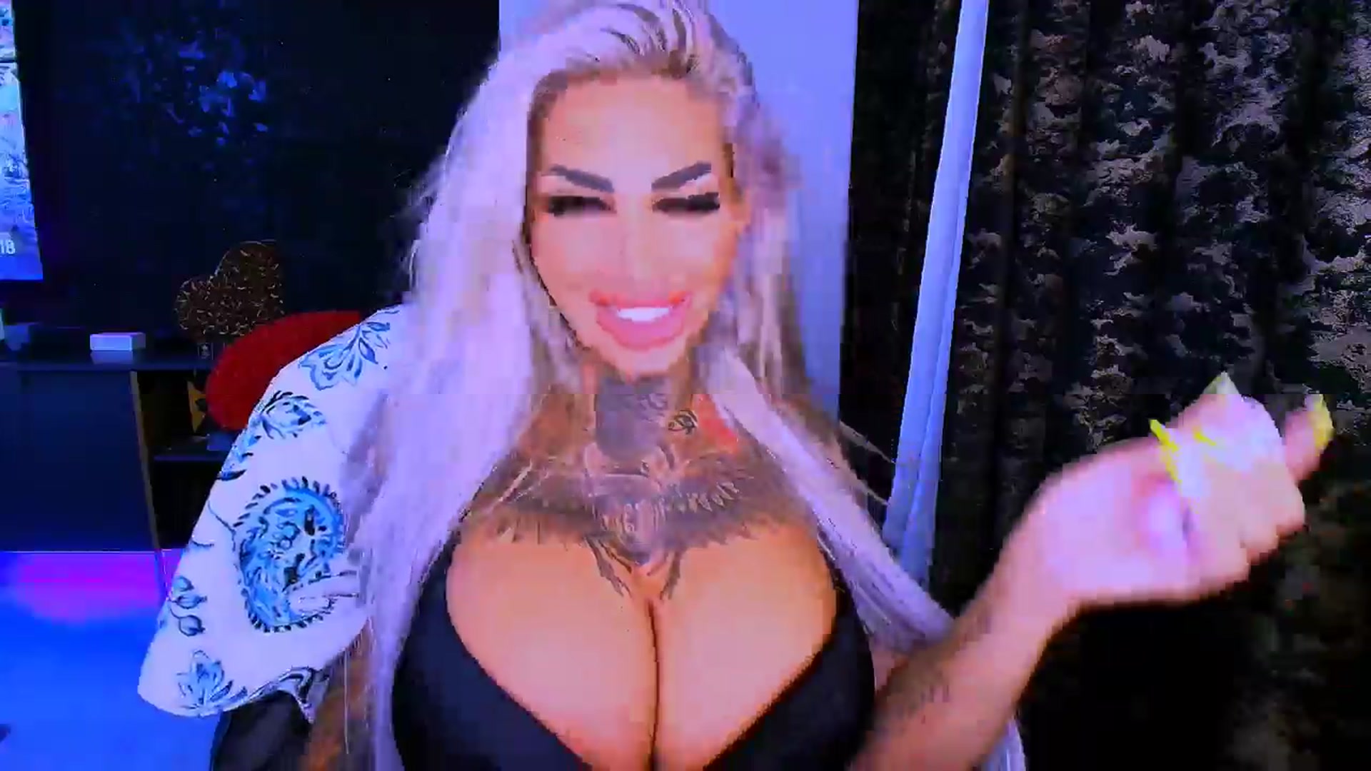Gallery image thumbnail from AvaK777's myfreecams stream on, 07/26/2025, 18:28 image 11 of 20