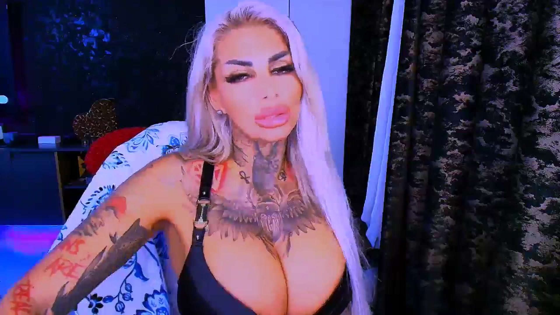 Gallery image thumbnail from AvaK777's myfreecams stream on, 07/26/2025, 18:28 image 5 of 20