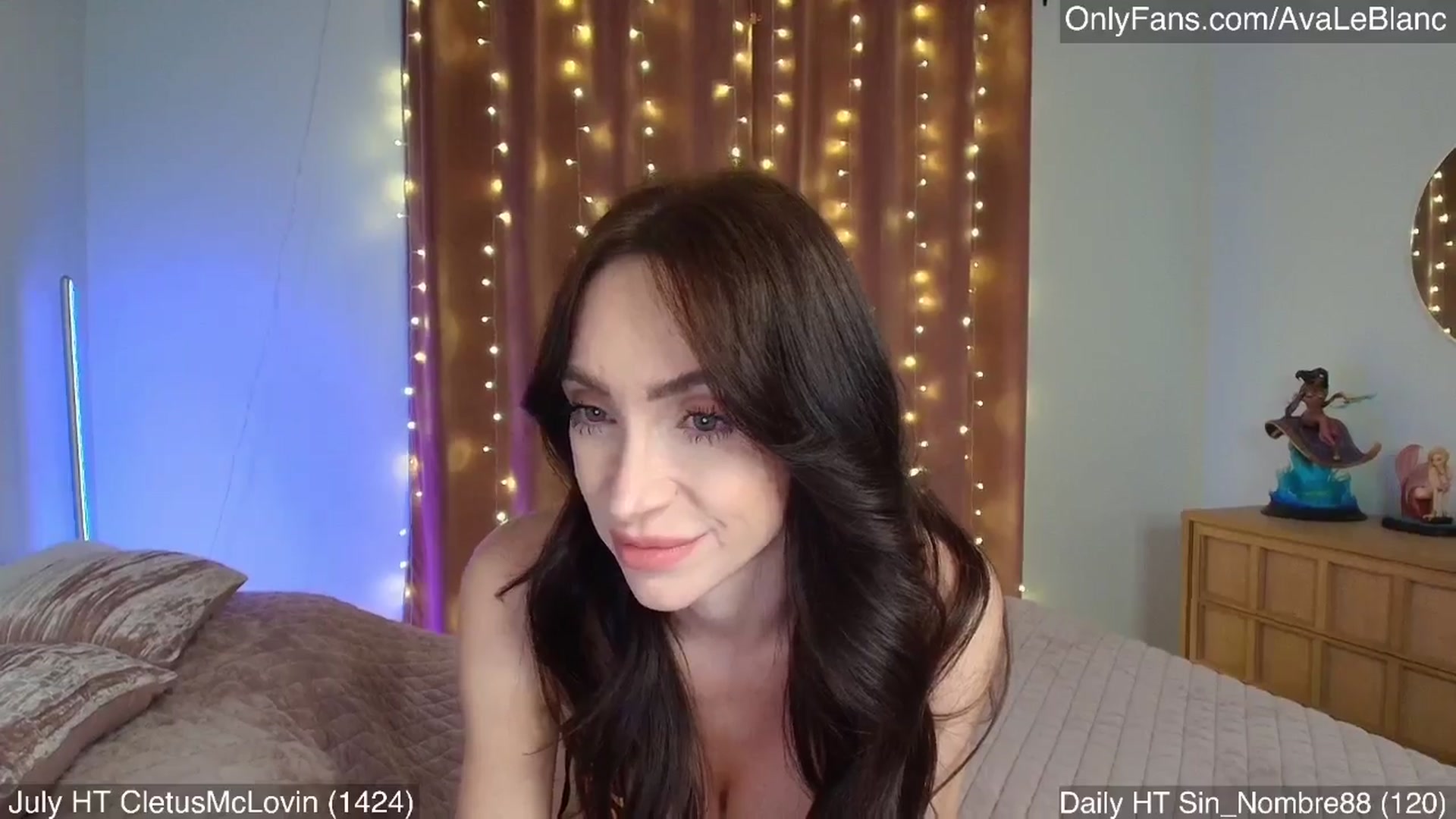 Gallery image thumbnail from AvaLeBlanc's myfreecams stream on, 07/08/2025, 06:11 image 8 of 20