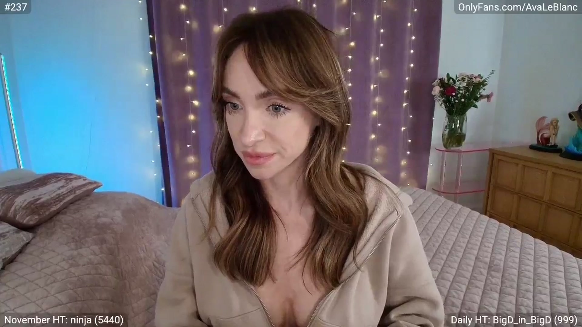 Gallery image thumbnail from AvaLeBlanc's myfreecams stream on, 11/19/2025, 05:06 image 19 of 20