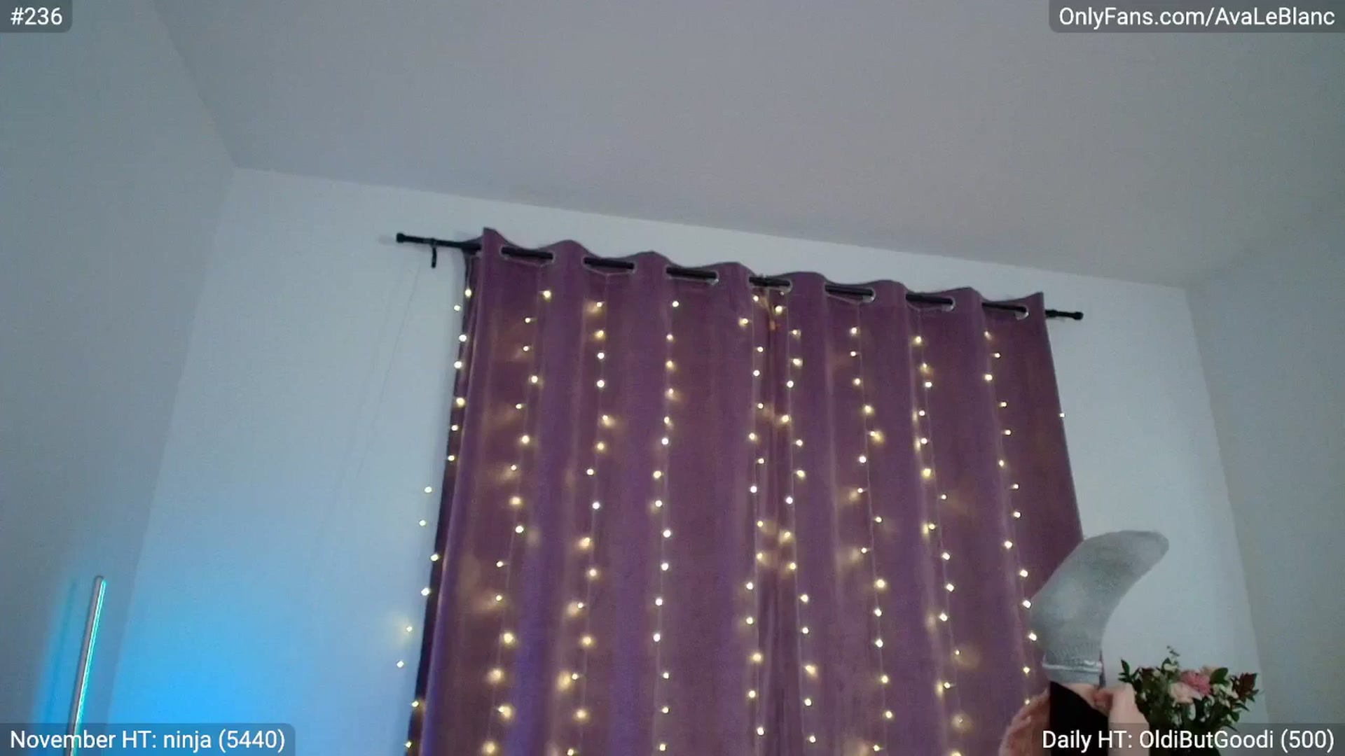 Gallery image thumbnail from AvaLeBlanc's myfreecams stream on, 11/20/2025, 04:47 image 17 of 20