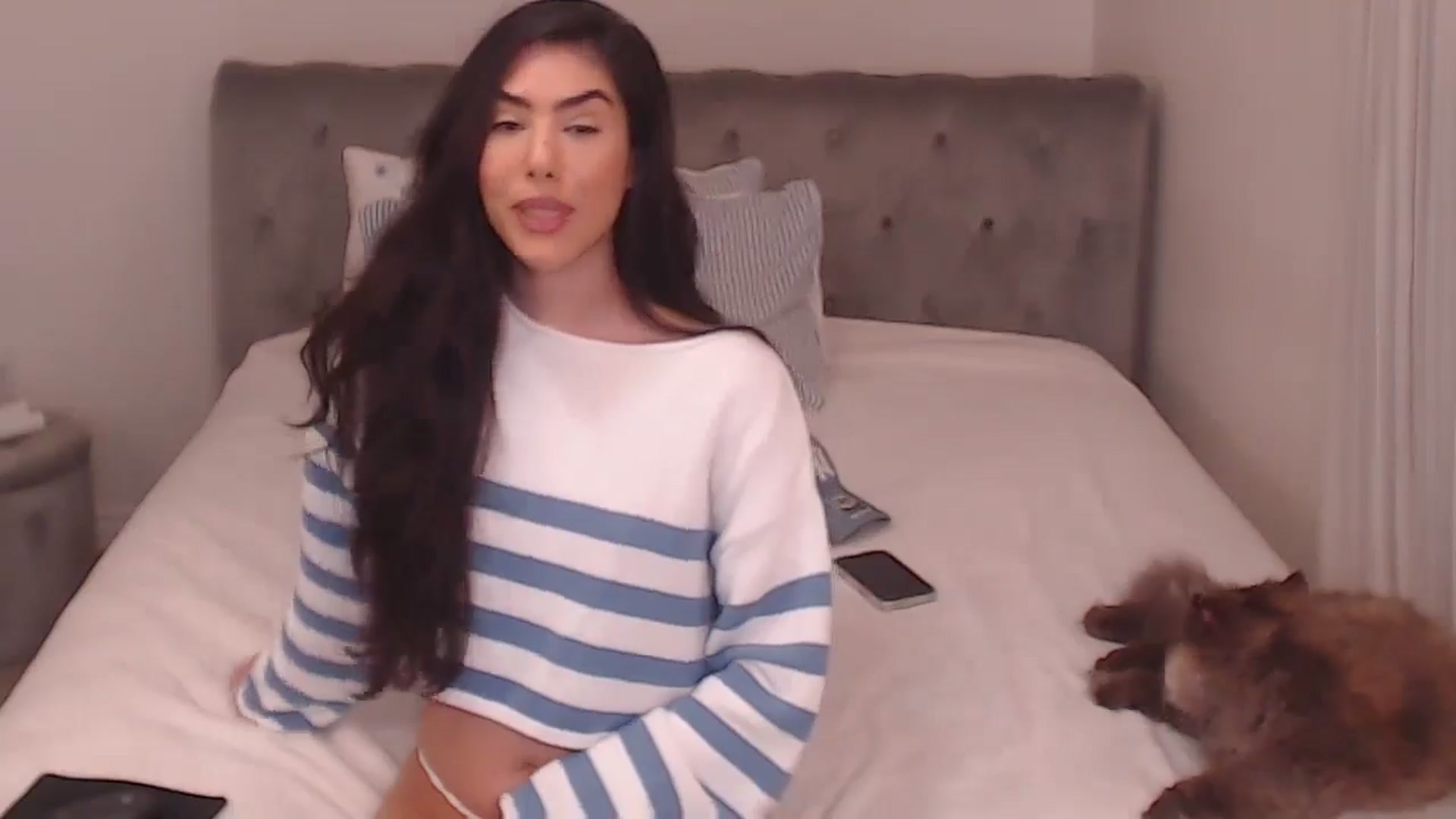Gallery image thumbnail from AvaMaria's myfreecams stream on, 11/13/2024, 08:27 image 10 of 20