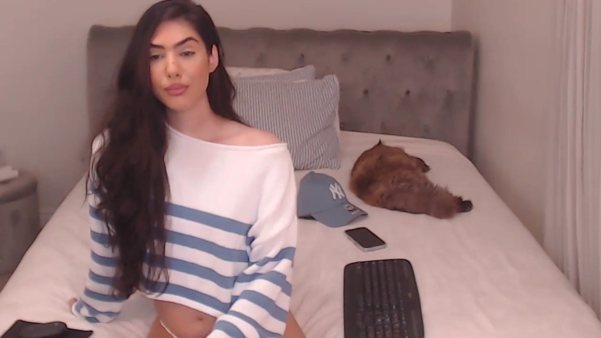 Gallery image thumbnail from AvaMaria's myfreecams stream on, 11/13/2024, 08:27 image 11 of 20