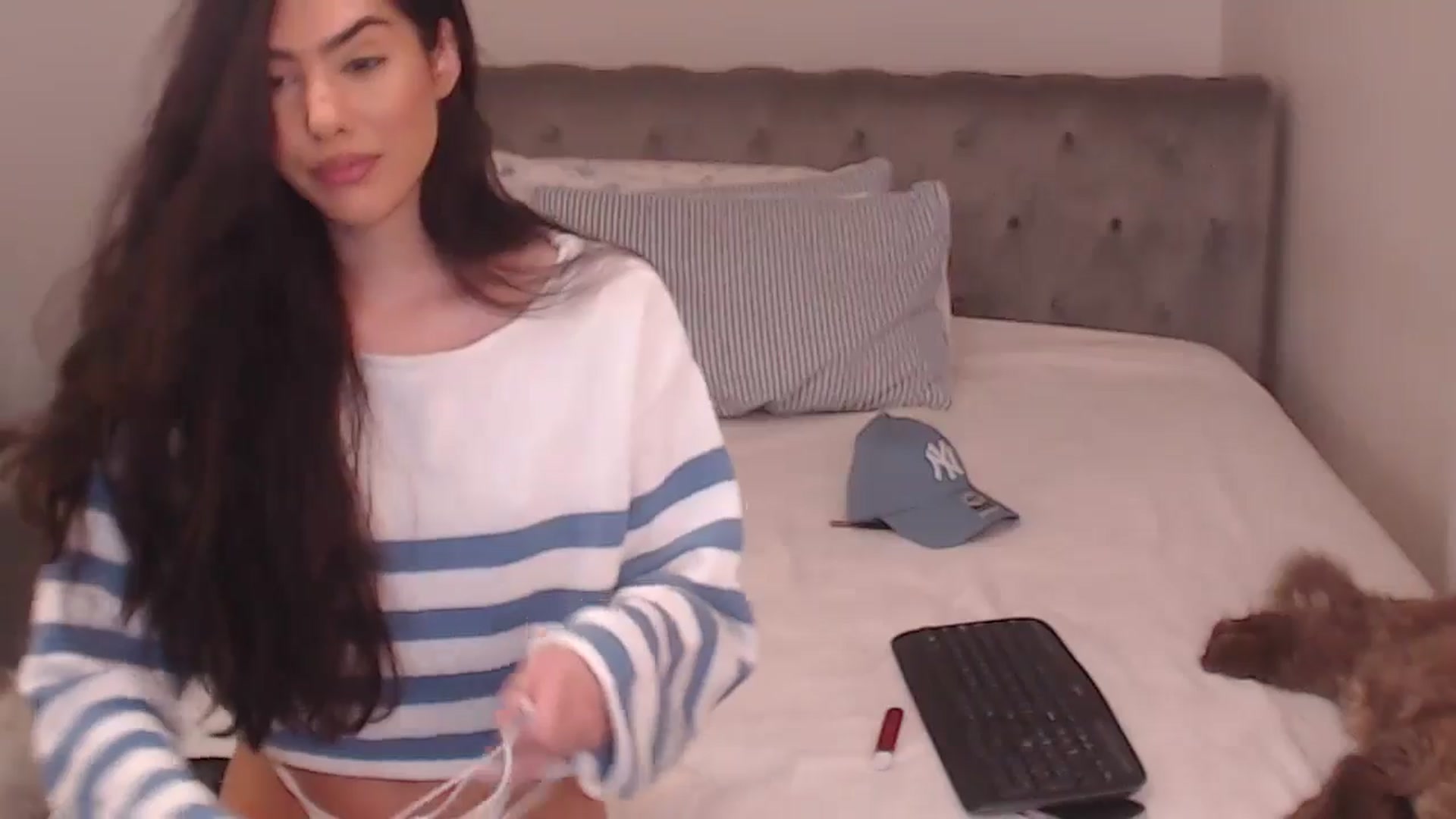 Gallery image thumbnail from AvaMaria's myfreecams stream on, 11/13/2024, 08:27 image 6 of 20