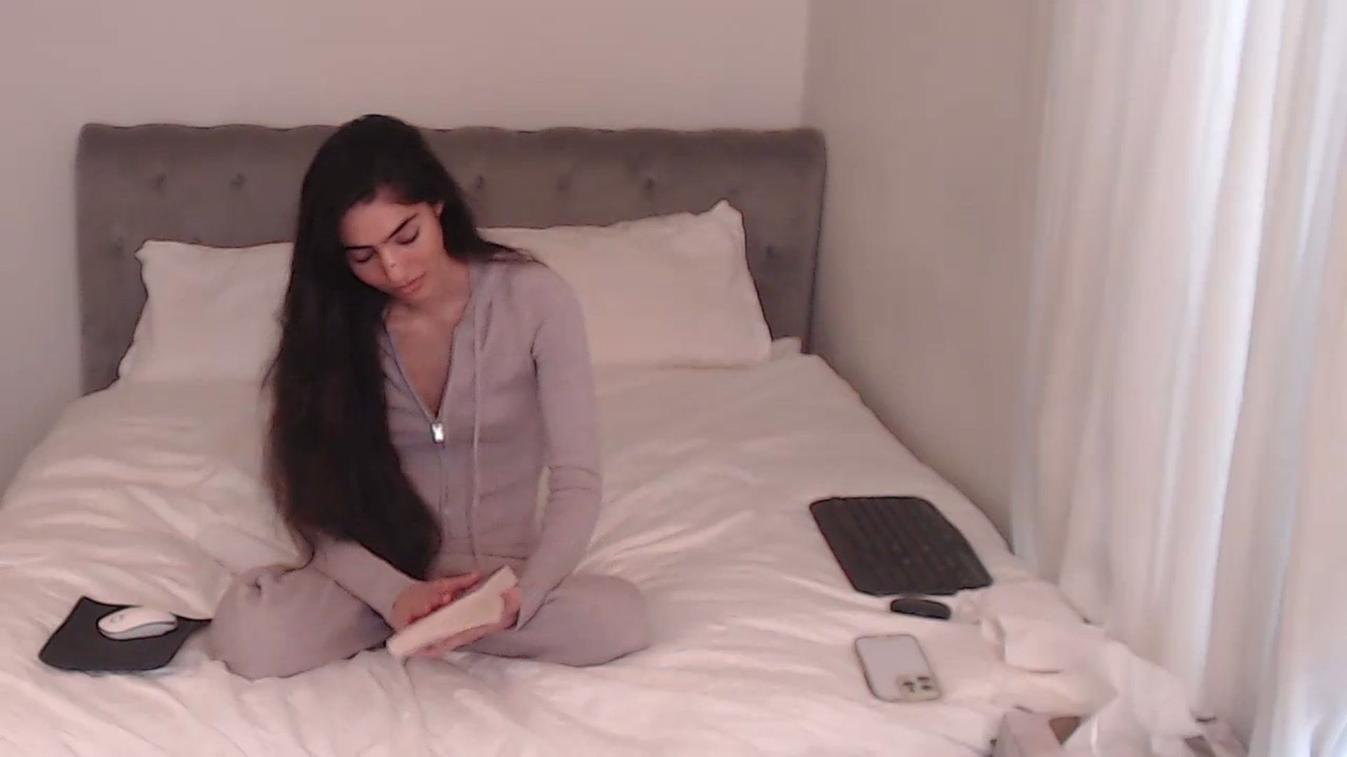 Gallery image thumbnail from AvaMaria's myfreecams stream on, 12/07/2025, 19:22 image 7 of 20