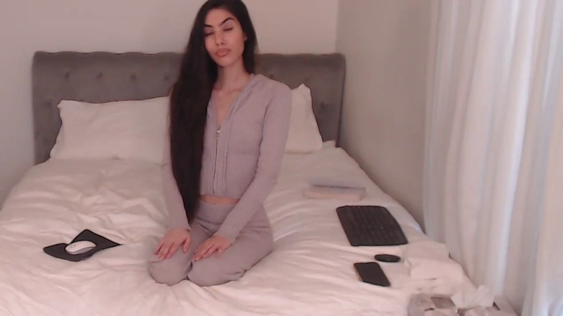 Gallery image thumbnail from AvaMaria's myfreecams stream on, 12/07/2025, 19:22 image 19 of 20