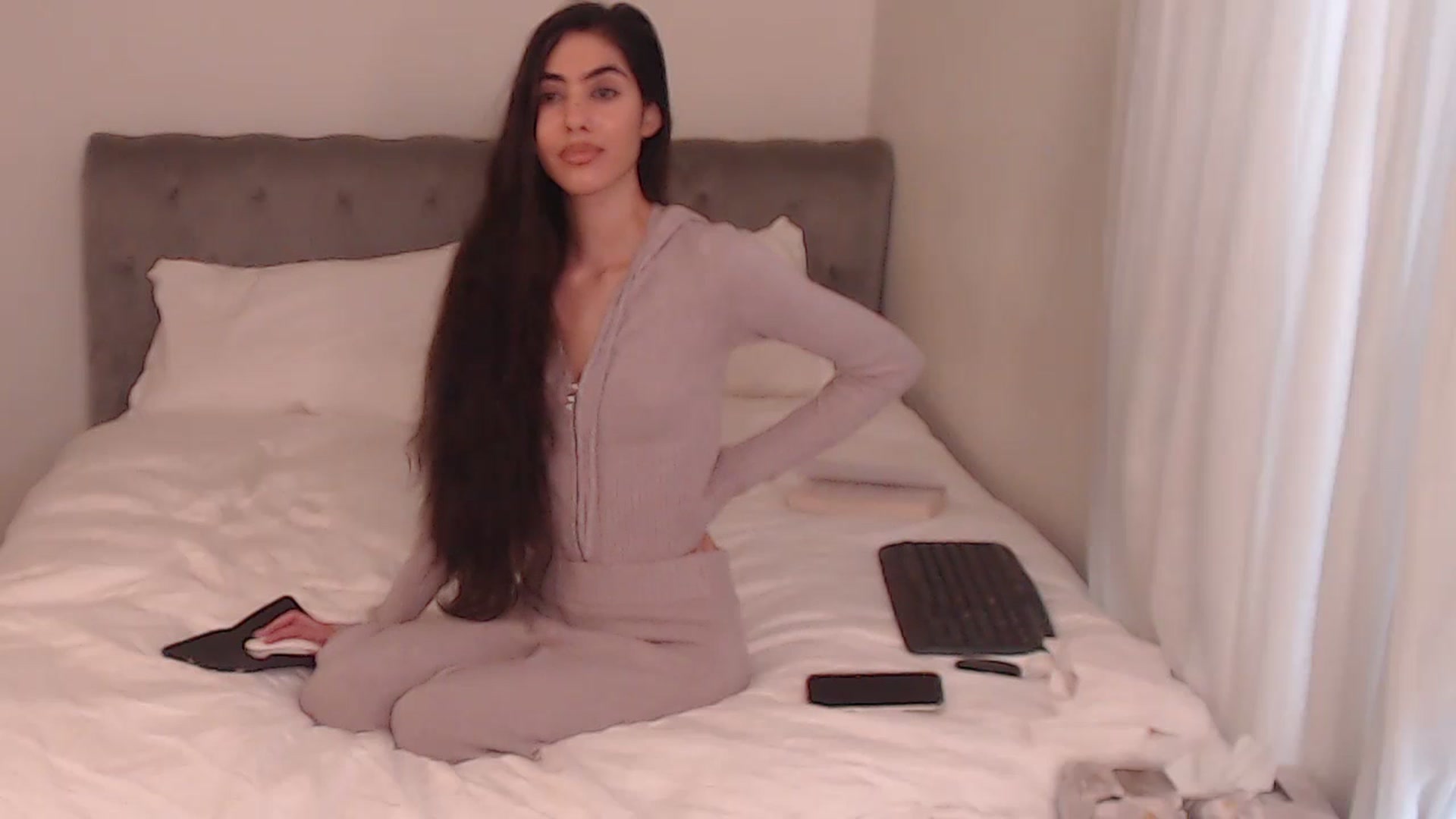 Gallery image thumbnail from AvaMaria's myfreecams stream on, 12/07/2025, 19:22 image 15 of 20