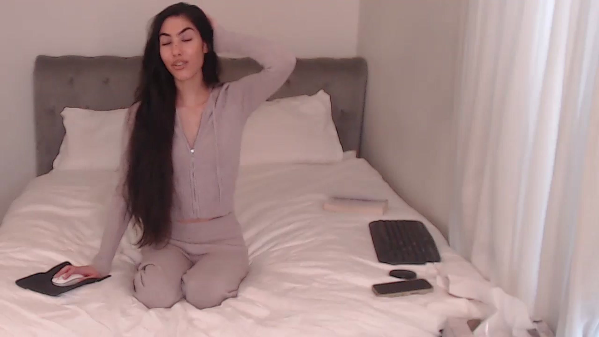 Gallery image thumbnail from AvaMaria's myfreecams stream on, 12/07/2025, 19:22 image 11 of 20