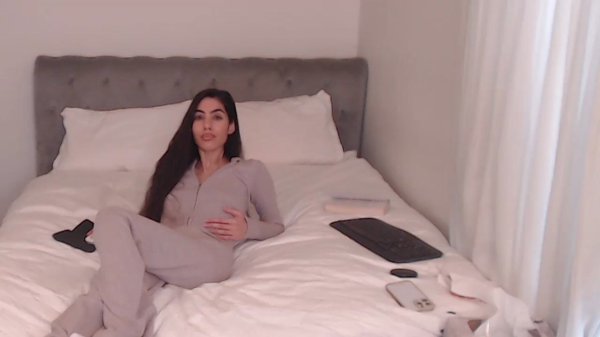 Gallery image thumbnail from AvaMaria's myfreecams stream on, 12/07/2025, 19:22 image 13 of 20
