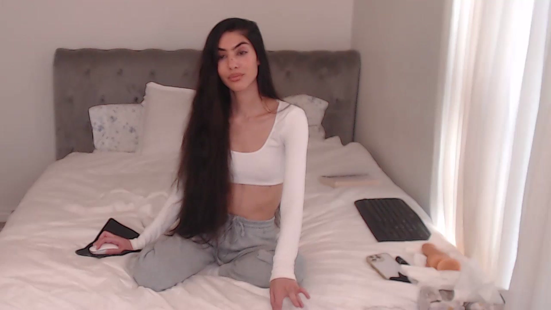 Gallery image thumbnail from AvaMaria's myfreecams stream on, 12/08/2025, 17:18 image 20 of 20