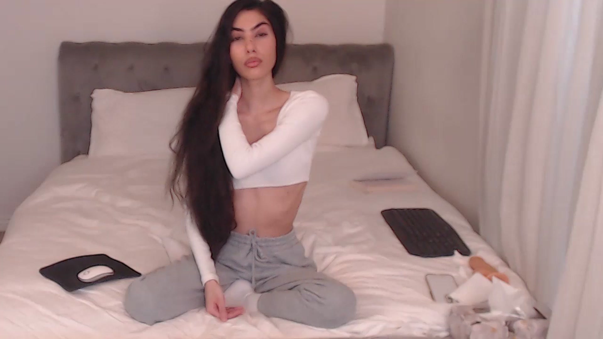 Gallery image thumbnail from AvaMaria's myfreecams stream on, 12/08/2025, 17:18 image 1 of 20