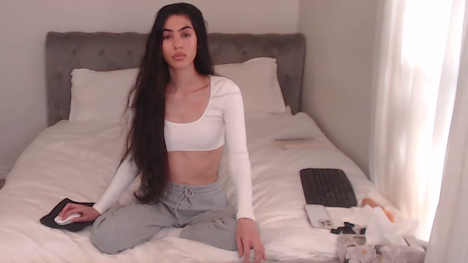 Gallery image thumbnail from AvaMaria's myfreecams stream on, 12/08/2025, 17:18 image 7 of 20