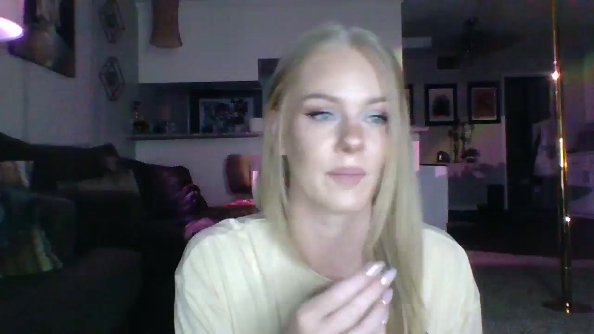 Gallery image thumbnail from AvaMonroe_'s myfreecams stream on, 07/23/2023, 03:32 image 4 of 20