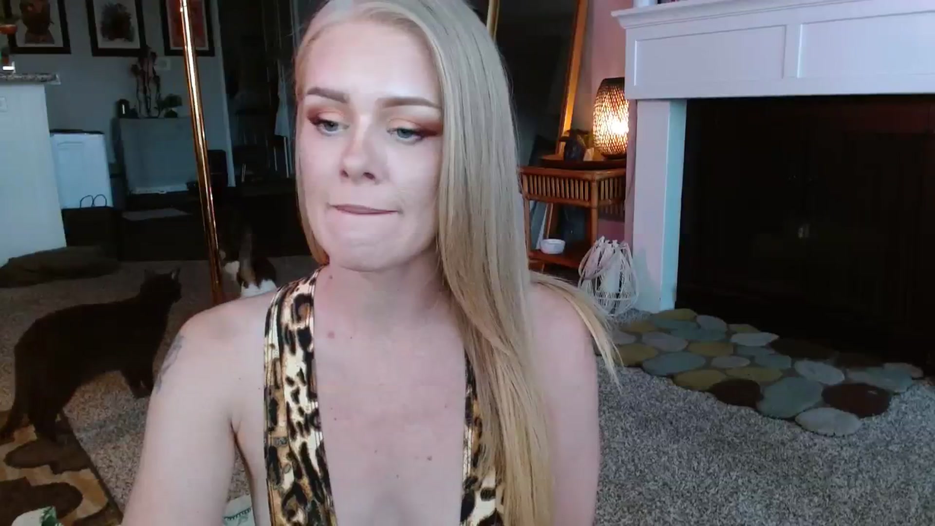 Gallery image thumbnail from AvaMonroe_'s myfreecams stream on, 07/28/2023, 02:50 image 16 of 20