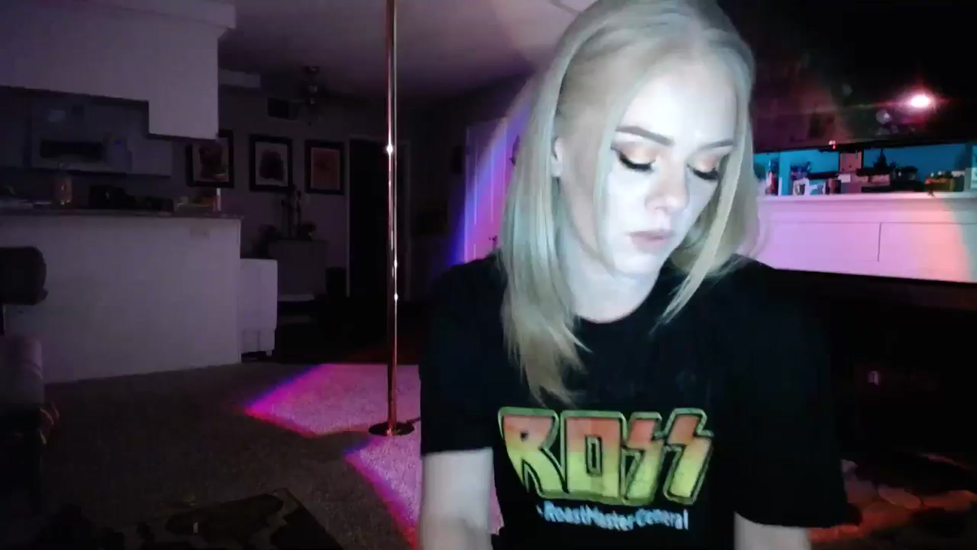 Gallery image thumbnail from AvaMonroe_'s myfreecams stream on, 08/01/2023, 10:38 image 20 of 20