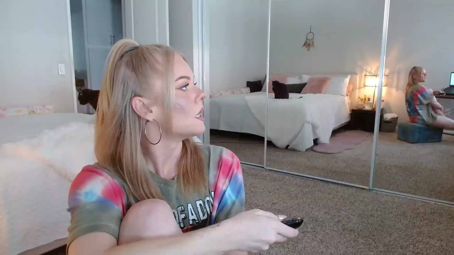 Gallery image thumbnail from AvaMonroe_'s myfreecams stream on, 08/08/2023, 24:02 image 20 of 20