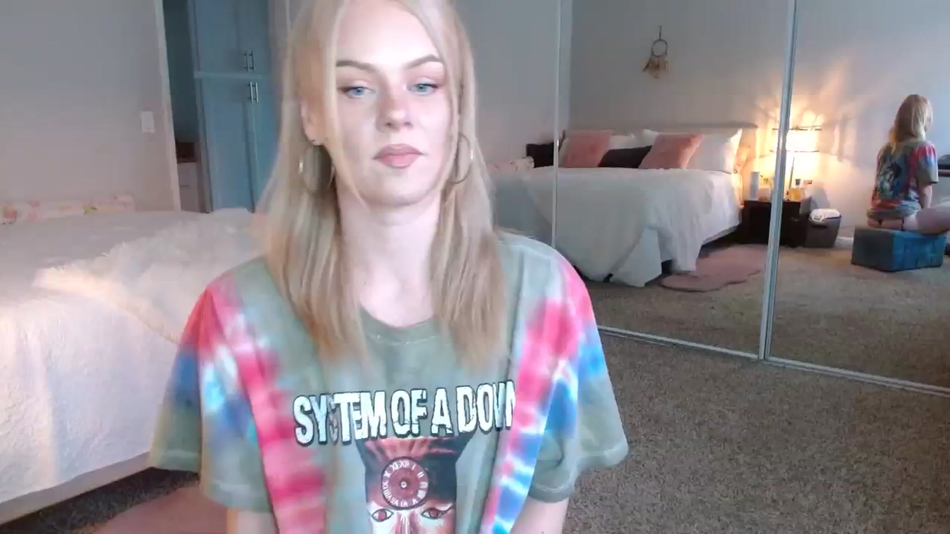 Gallery image thumbnail from AvaMonroe_'s myfreecams stream on, 08/08/2023, 02:22 image 12 of 20