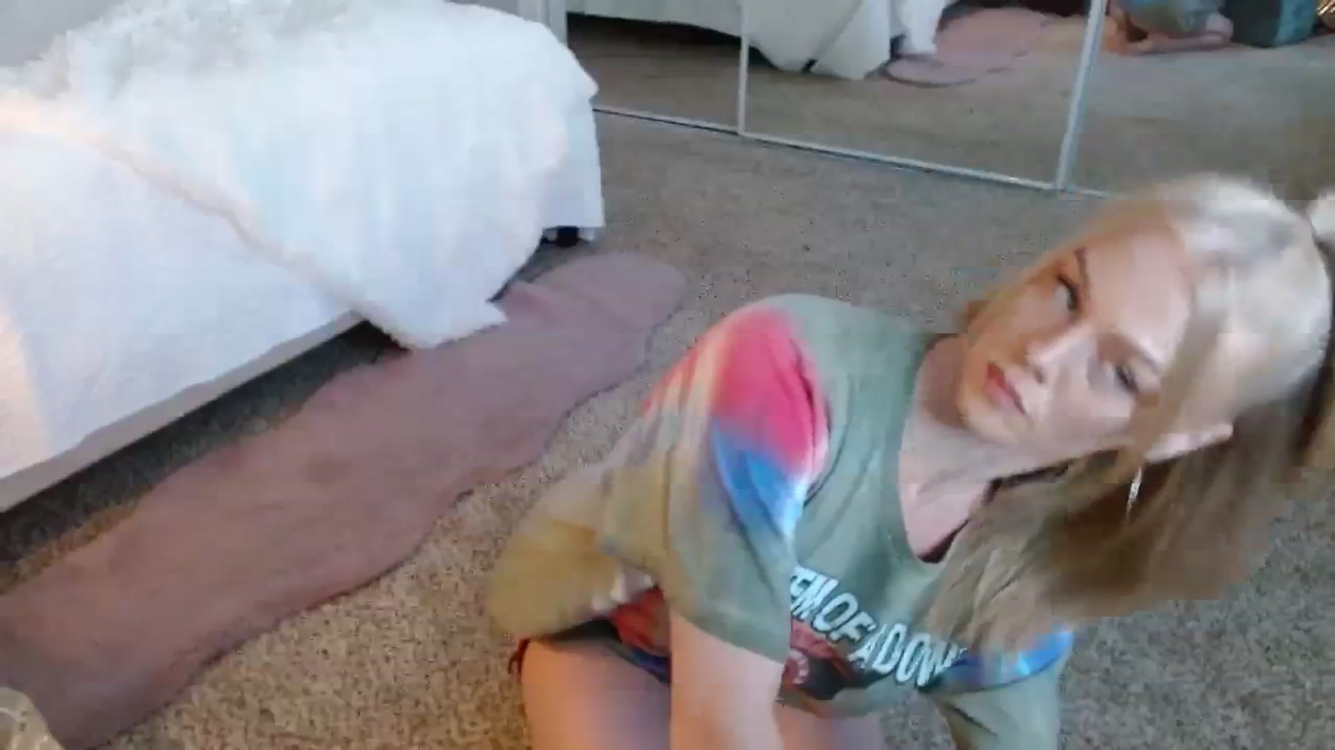 Gallery image thumbnail from AvaMonroe_'s myfreecams stream on, 08/08/2023, 02:22 image 2 of 20