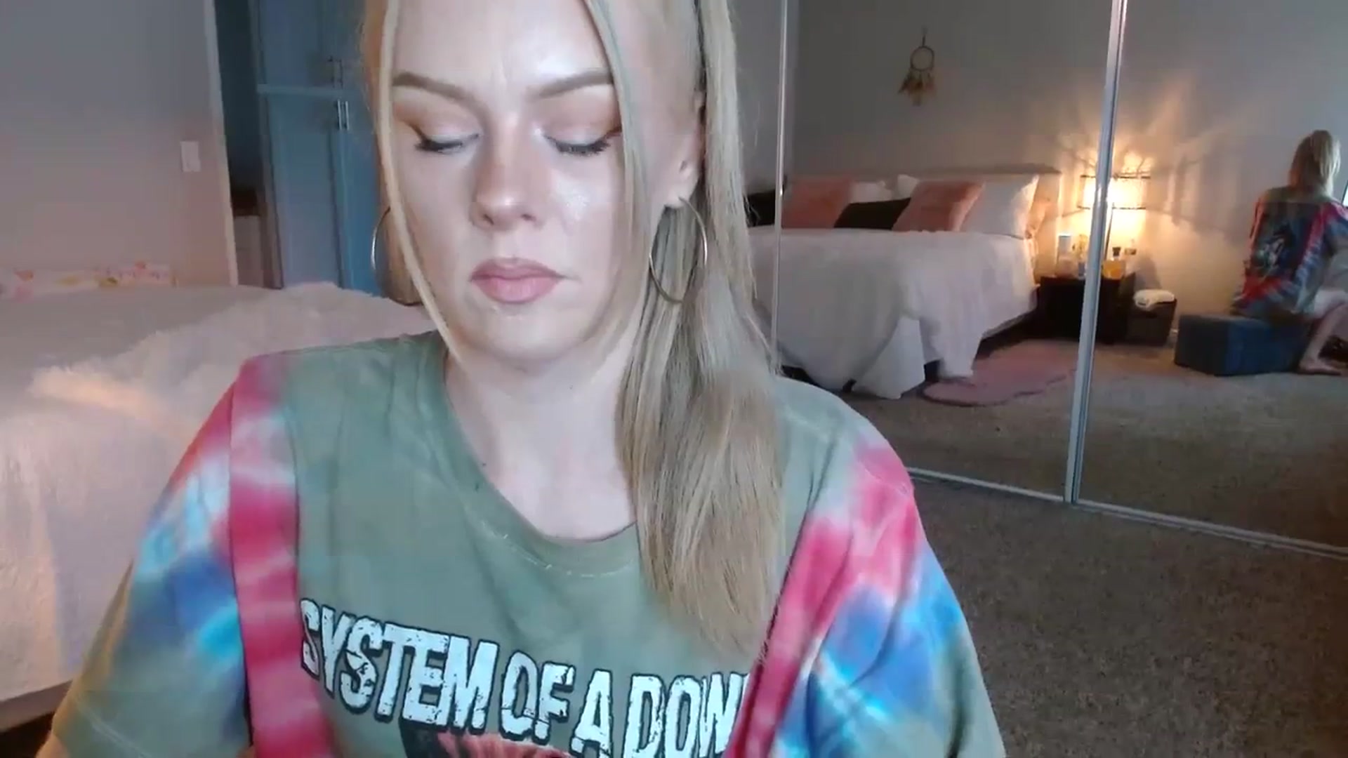 Gallery image thumbnail from AvaMonroe_'s myfreecams stream on, 08/08/2023, 02:22 image 10 of 20