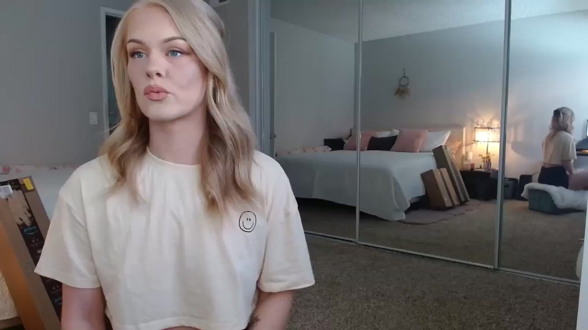 Gallery image thumbnail from AvaMonroe_'s myfreecams stream on, 08/09/2023, 01:01 image 1 of 20