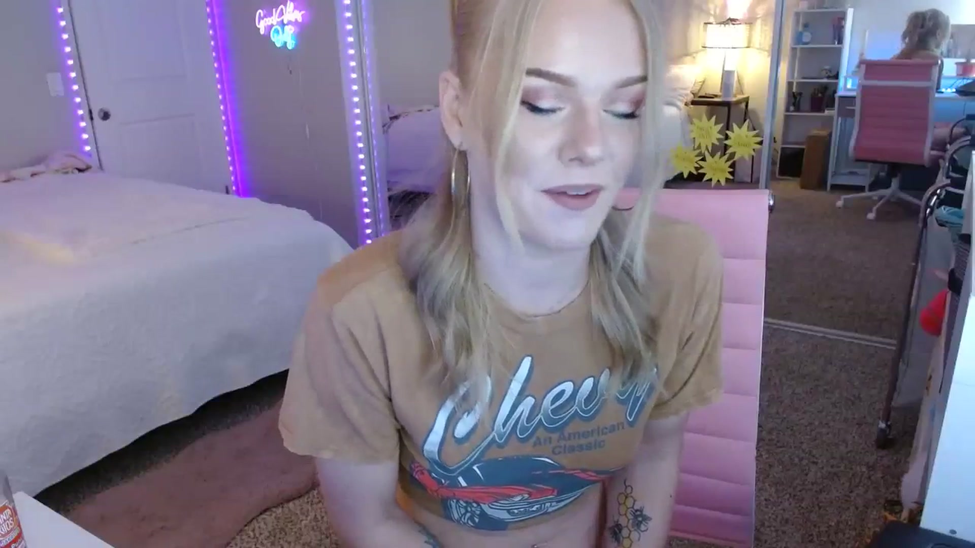 Gallery image thumbnail from AvaMonroe_'s myfreecams stream on, 08/17/2023, 02:18 image 4 of 20