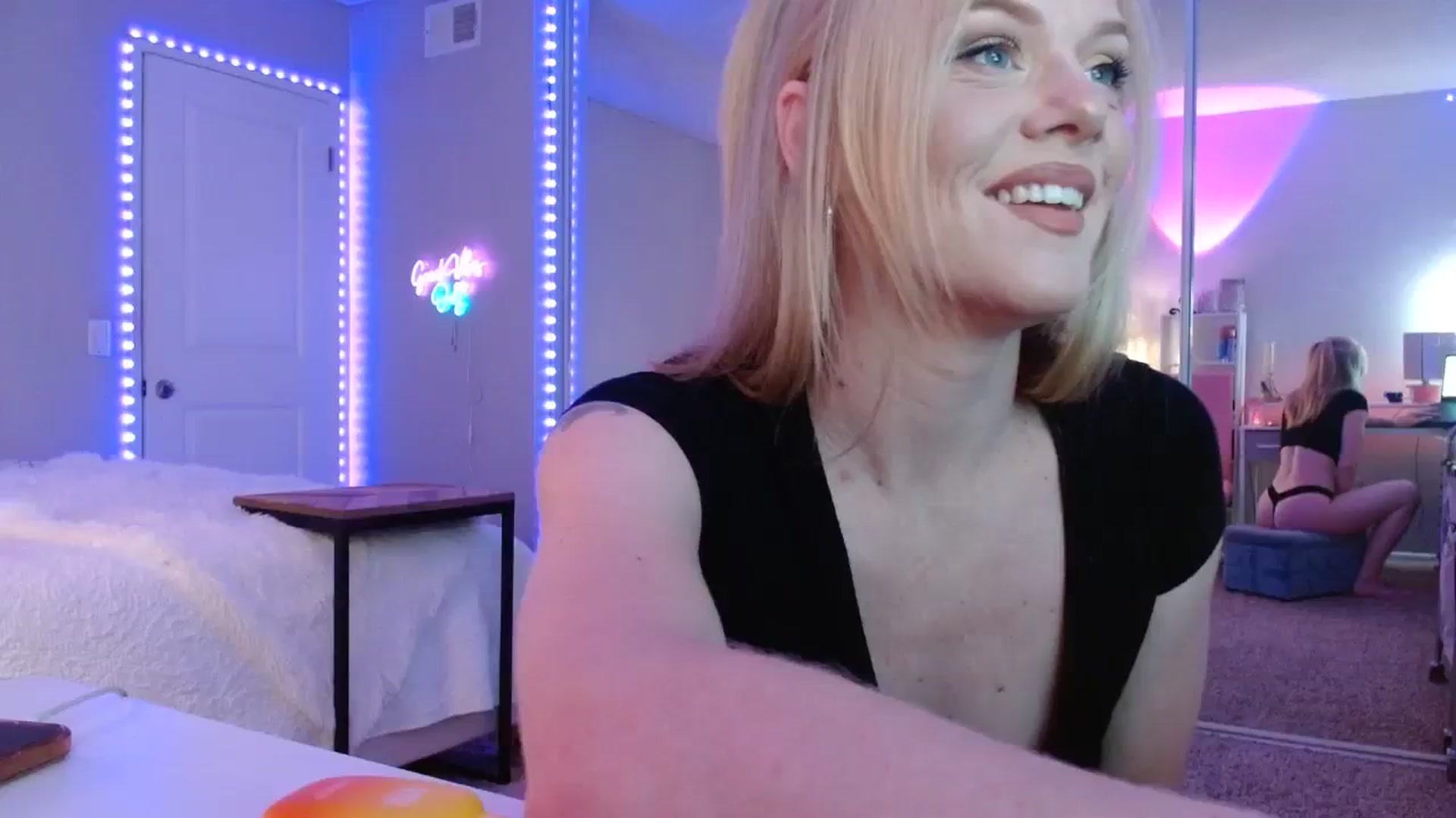 Gallery image thumbnail from AvaMonroe_'s myfreecams stream on, 08/18/2023, 01:42 image 14 of 20