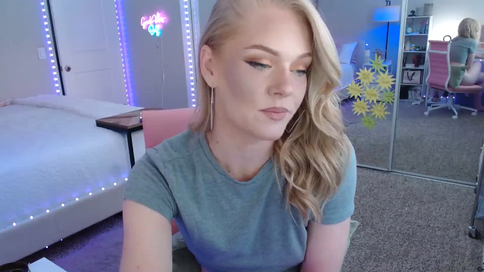 Gallery image thumbnail from AvaMonroe_'s myfreecams stream on, 08/22/2023, 23:54 image 8 of 20