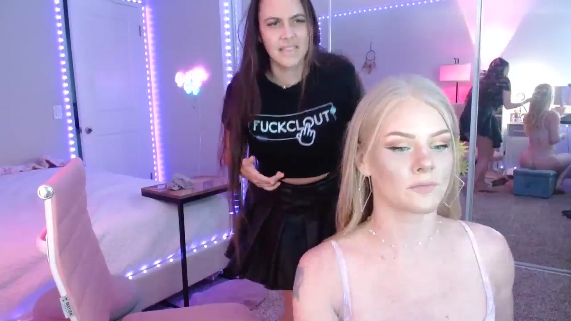 Gallery image thumbnail from AvaMonroe_'s myfreecams stream on, 08/25/2023, 24:41 image 8 of 20