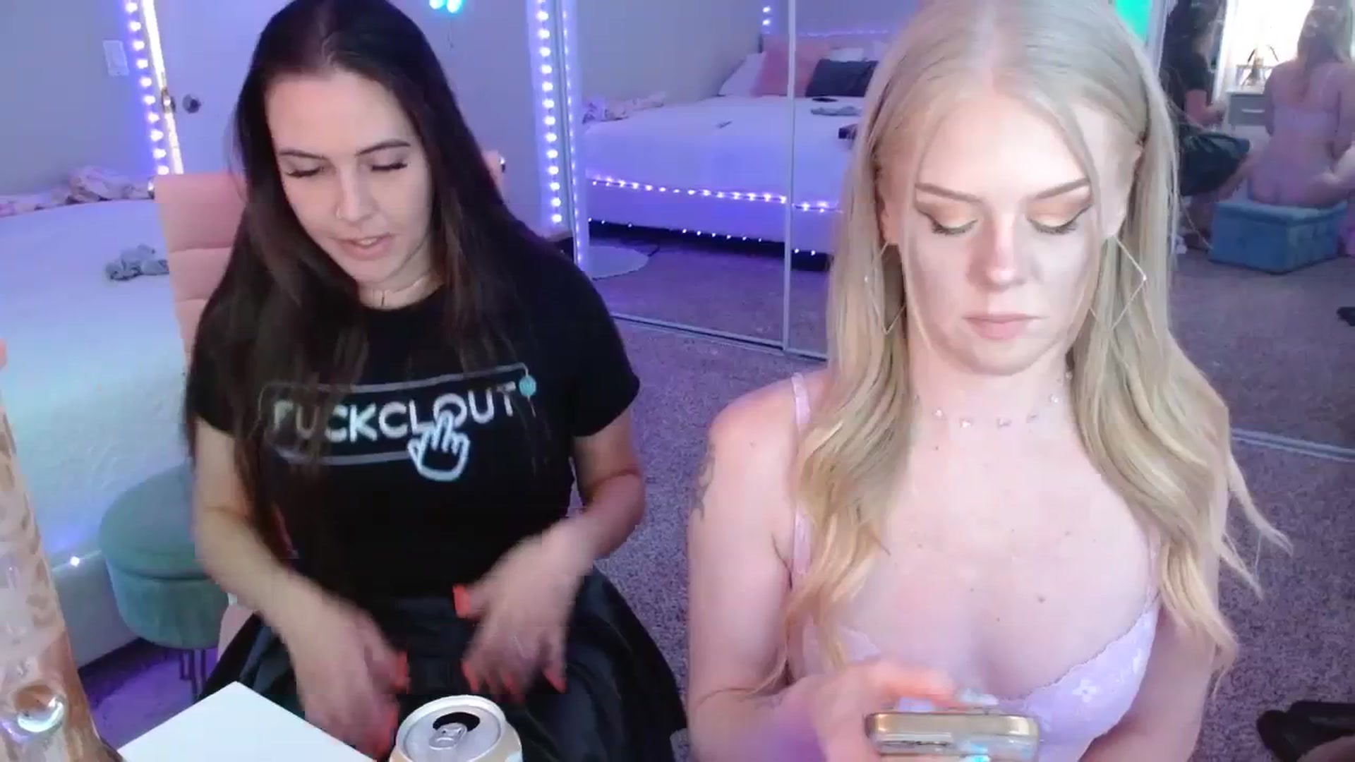 Gallery image thumbnail from AvaMonroe_'s myfreecams stream on, 08/25/2023, 24:41 image 6 of 20